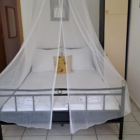 Apartmani Zderic Gradac  Εξωτερικό φωτογραφία