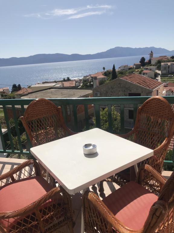 Apartmani Zderic Gradac  Εξωτερικό φωτογραφία