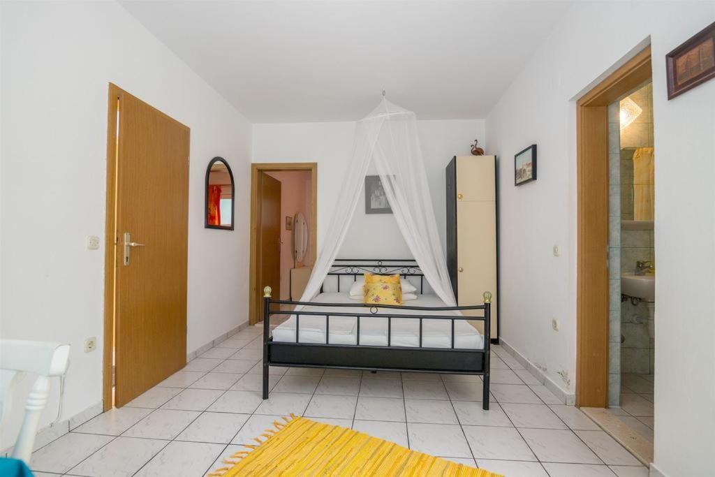 Apartmani Zderic Gradac  Εξωτερικό φωτογραφία