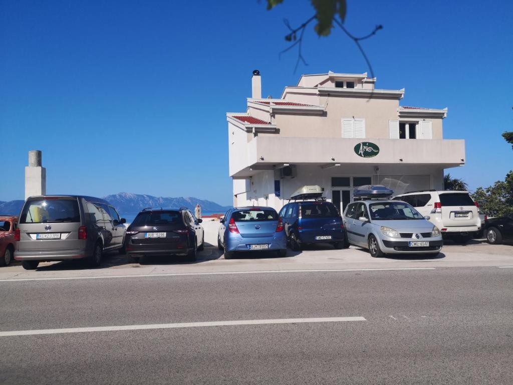 Apartmani Zderic Gradac  Εξωτερικό φωτογραφία